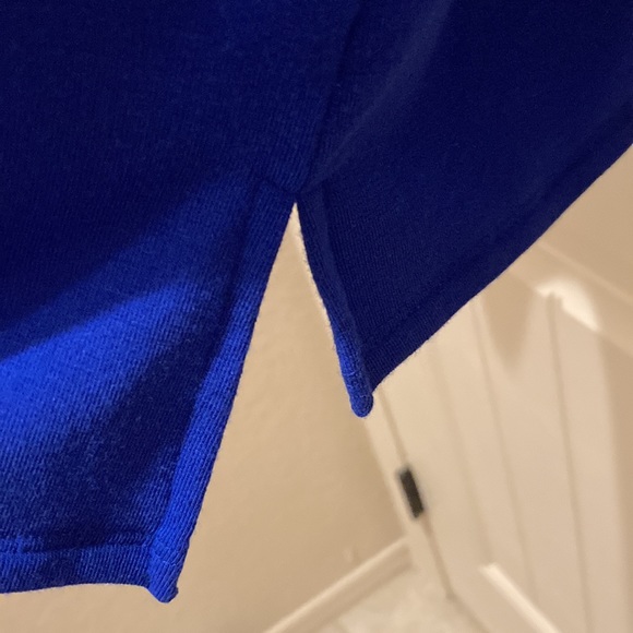 Cable & Gauge Women’s Size 1X Cowl Neck Pullover Sweater Royal Blue 3/4 Sleeves - Picture 4 of 7